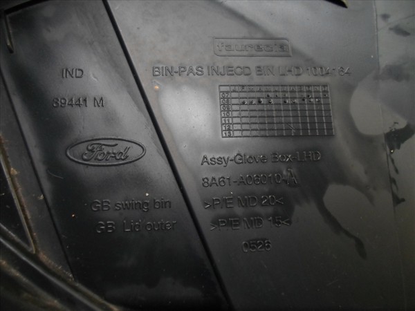 Ford Fiesta Torpido Gözü Kapağı Çekmecesi BA61-A06010 CP (CC-109)