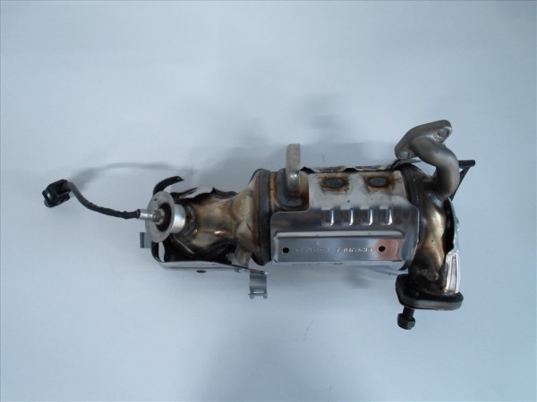 Hyundai Bayon Egzoz Manifold Katalizör Katalitik Konvertör Sensörlü Sökme 21A30-H2036 Orjinal YP (FA-120)