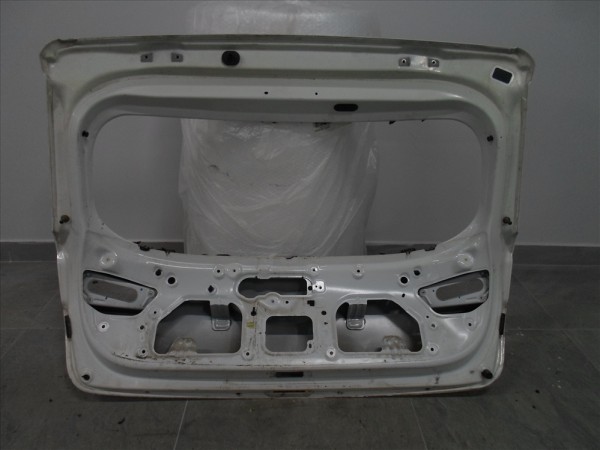 Hyundai İ20 Bagaj Kapağı 73700-C8 CP