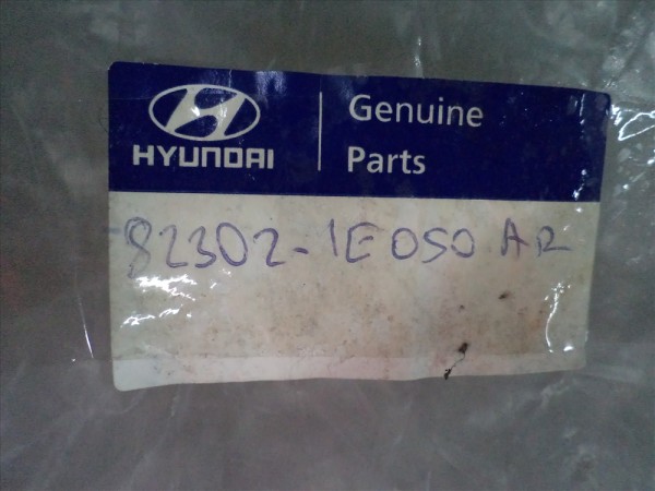 Hyundai Accent Sağ Ön Kapı Döşemesi 82302-1E050-AR YP