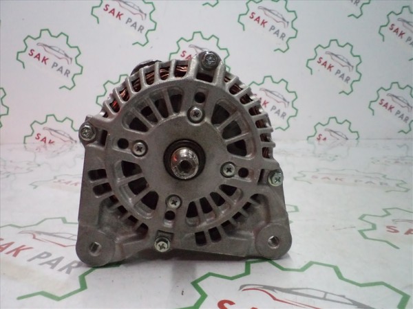 Renault Clio 2  Megane 2  Kangoo Alternatör Şarj Dinamosu Orj 8200373636 YP