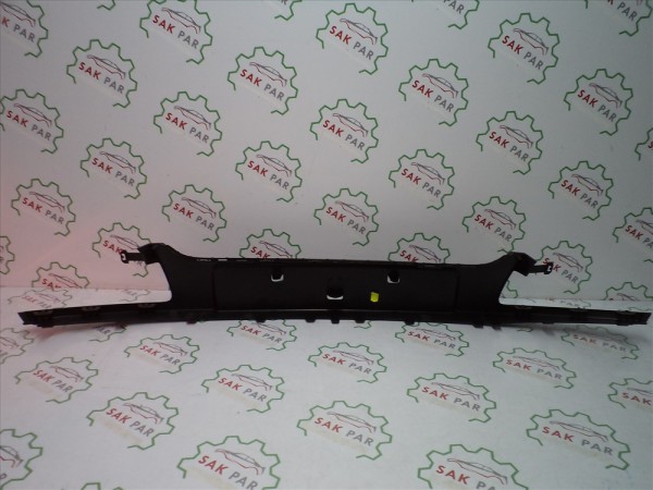 Renault Megane 3 Ön Tampon Üst Çıta Plakalık 620725239R Org YP (EA-110/GB-120)