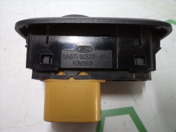 Ford Fiesta 2009-2013 Tekli Cam Düğmesi 8A6T-14529AA-AB CP