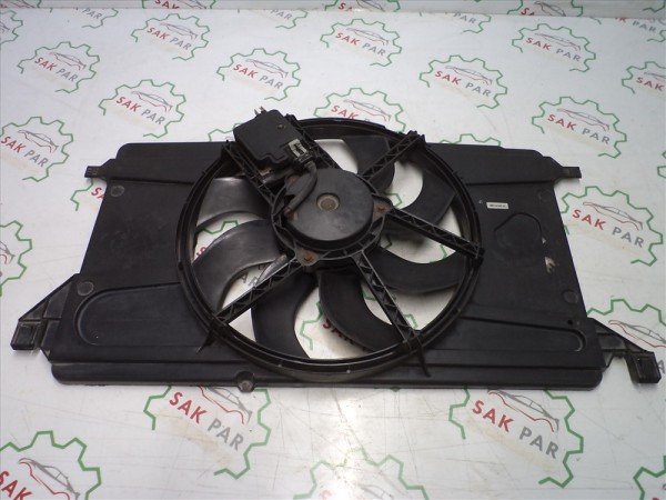 Ford Focus C-Max Benzinli Fan Komple Orj 3M518C607 CP (HH-110)