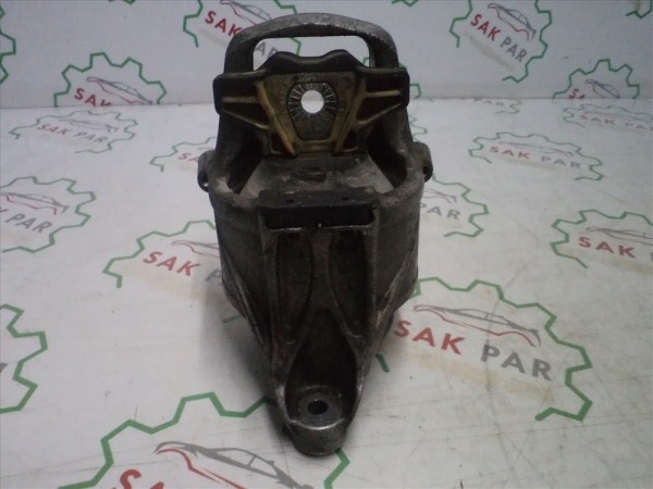 Audi A4 Motor Takozu Orj 8W0199372CA CP