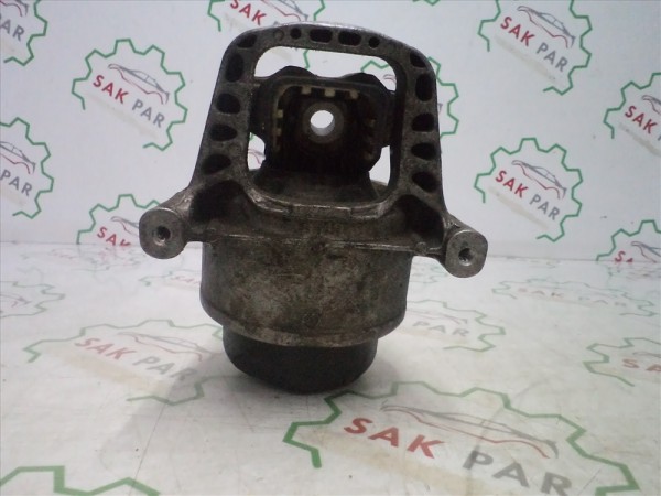 Audi A4 Motor Takozu Orj 8W0199372CA CP