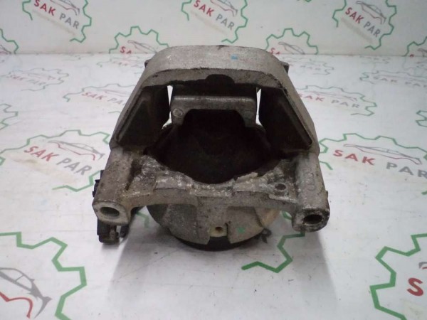 Audi Volkswagen Hidrolik Motor Takozu Sol 4G0199381NE CP