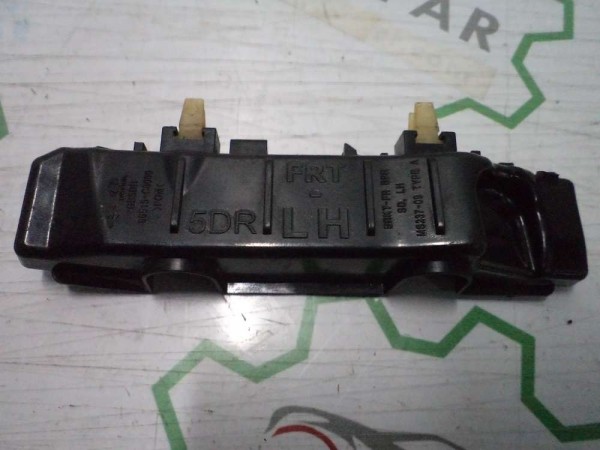 Hyundai İ20 Sol Ön Tampon Braketi Orj 86515-C8000 CP