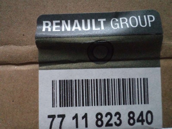 Renault Megane 4 Cam Çıtası Orjinal Sıfır 7711823839 7711823840 YP (AA140)