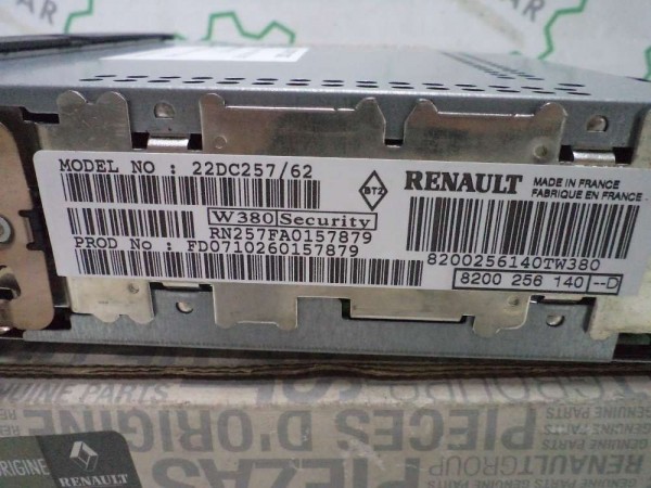 Renault Megane 2 Radio Teyp Orjinal Sıfır Mais 8200256140 YP (AC-121)