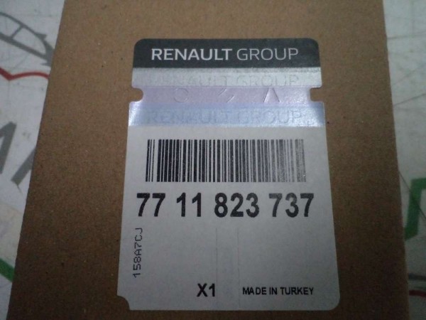 Renault Clio 4 Krom Arka Tampon Eşiği Orjinal Sıfır 7711823737 YP (AC-140)