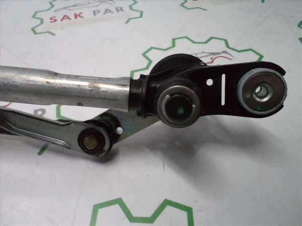 Hyundai İ20 Ön Cam Silecek Motoru Mekanizması Sökme 98100-Q0000 98110-Q0000 98120-Q0000 YP (HH-120)