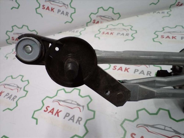 Hyundai İ20 Ön Cam Silecek Motoru Mekanizması Sökme 98100-Q0000 98110-Q0000 98120-Q0000 YP (HH-120)