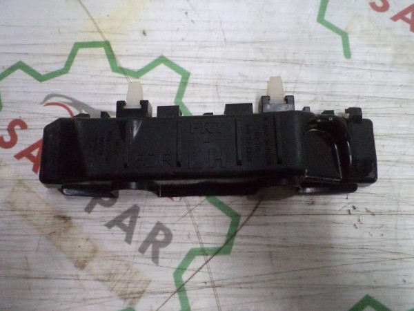 Hyundai İ20 Tampon Braketi Sol 86515-C8000 CP (JD-123)