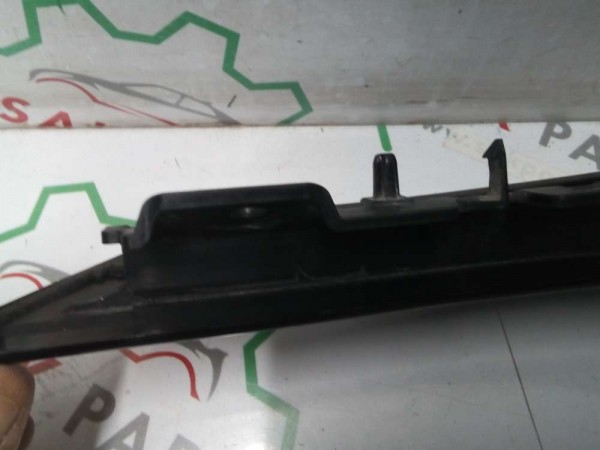 Ford Focus 3 Sağ Arka Kapı Cam Kaplama Çerçeve Bakaliti BM51-A254A42-A CP HP (GE-124)